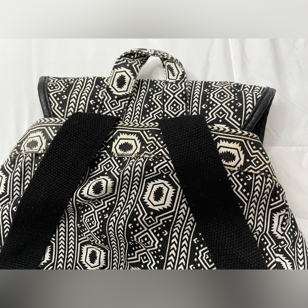 Aztec Style Backpack - Picture 3 of 5